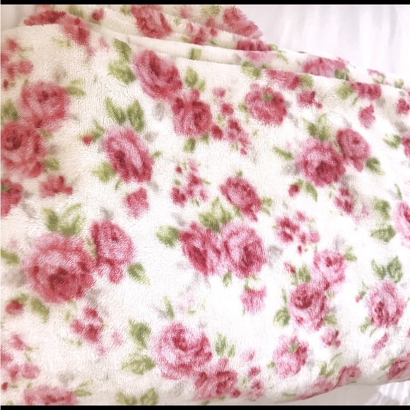 Premium Plush Fleece Blanket Robe with Pockets - Picture 3 of 4